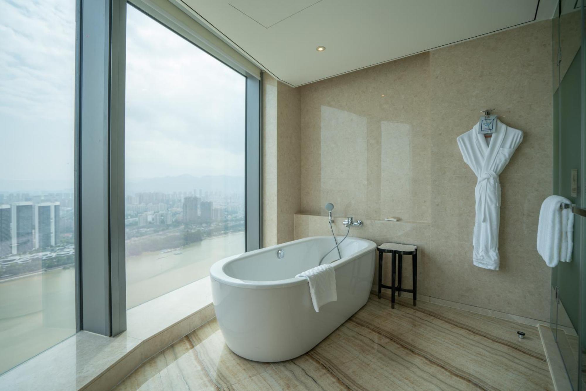 Hotel Hilton Fuzhou Fuzhou  Esterno foto